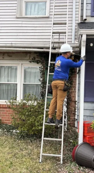 Experienced-and-trained-technicians-1920w (1)